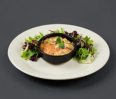 Морские гребешки, запечённые в томатном соусе