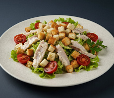 Цезарь с малосольным омулем по-иркутски