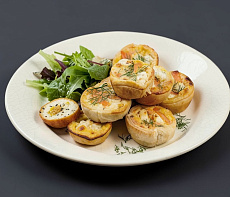 Тарталетки, запечённые с копчёной рыбкой