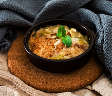 Морские гребешки, запечённые в томатном соусе