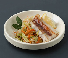 Пелядь на овощной подушке